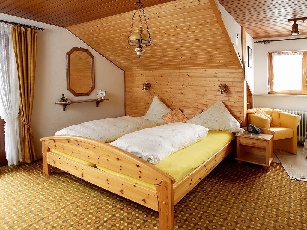 Haus Bernhardt-Fromm Hotel ซังคท์บลาเซียน ภายนอก รูปภาพ
